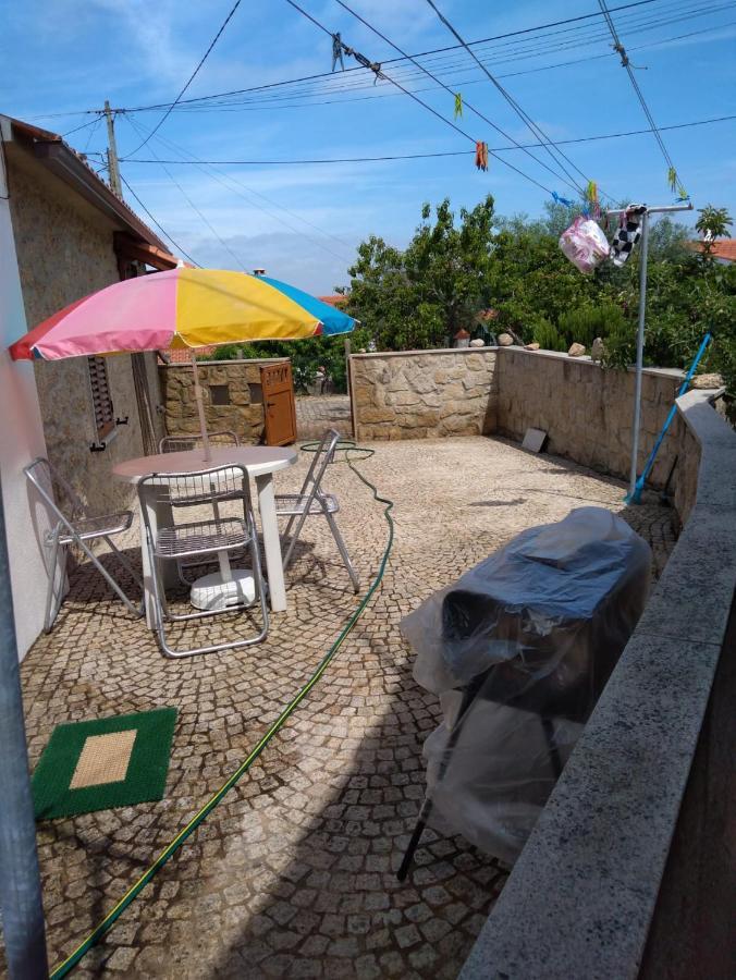 モンサント Moradia Familia Escotoヴィラ エクステリア 写真